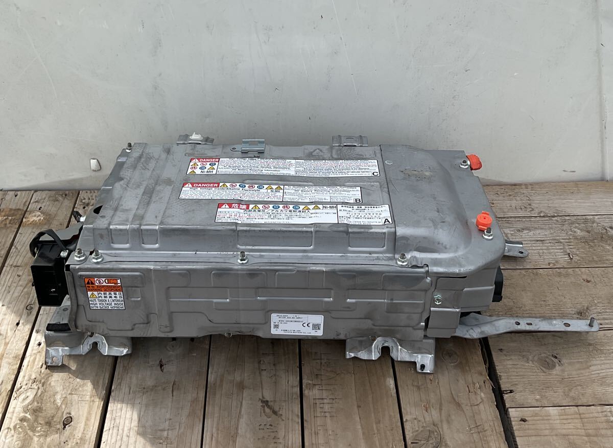 DAA-NHP10  гибридная батарея   Toyota   Aqua  G9510-52032 EV