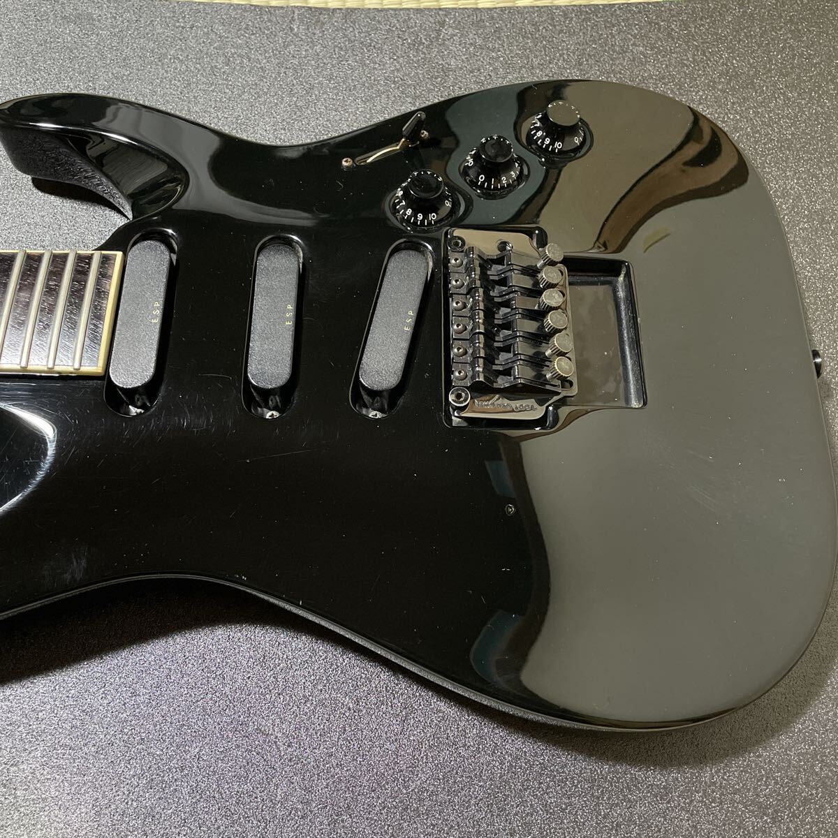 Edwards ES85 HR ...　 реверс   голова  　SUGIZO модель  　 продаю как нерабочий