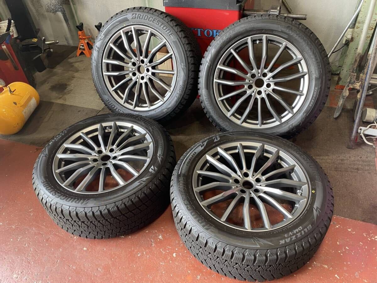 BMW X7  зимняя резина   4 штуки  комплект    Brigestone   Blizak DM-V3 275/50R20 20 дюймов  2023 год  9J 5H112 +35 【 труба  153】