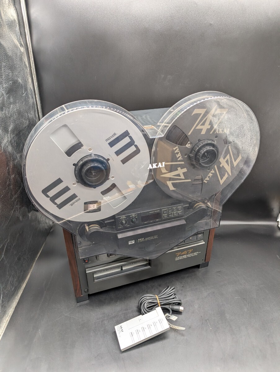 【... красивая вещь  *   воспроизведение  проверка произведена  ...】AKAI GX-747  катушечный   магнитофон    AKAI   красный ...　 пульт ДУ есть ...　 редко встречающийся 　 товар в состоянии "как есть" 　 крышка (защита от пыли)  　DC-635