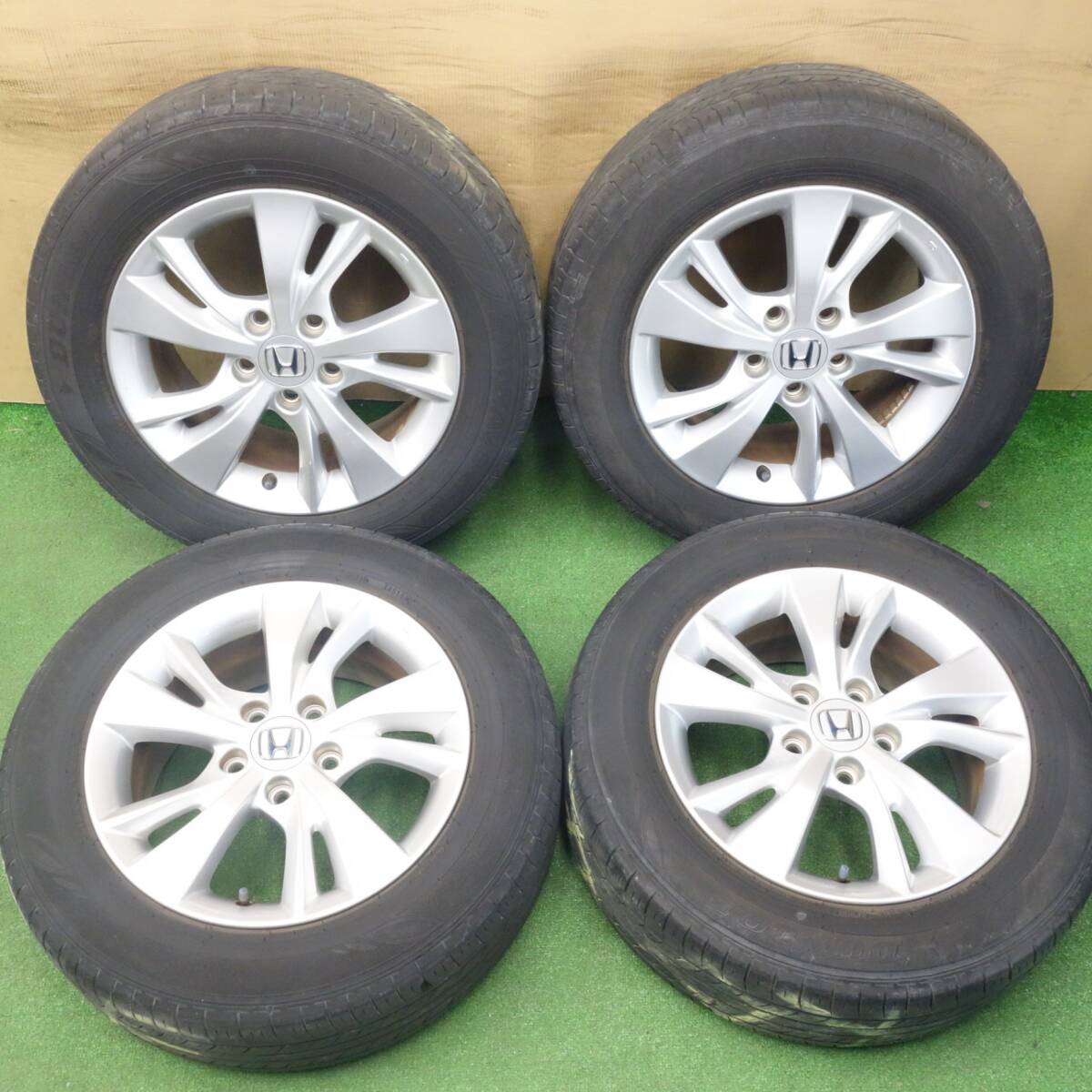 большой остаток протектора  ！  красиво ！8.5...★ Хонда   Vezel   оригинальный  215/60R16  Dunlop  ... EC300 16 дюймов  PCD114.3/5H★6031501KT...
