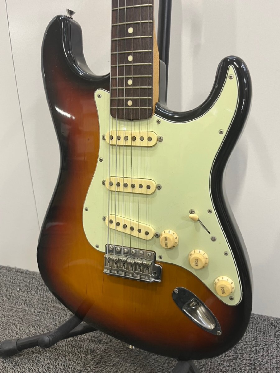 【 C 】5187 Fender Japan　Stratocaster　♯N044384　 электрогитара  　 крыло 　 мягкий  чехол  прилагается ...　 3146464