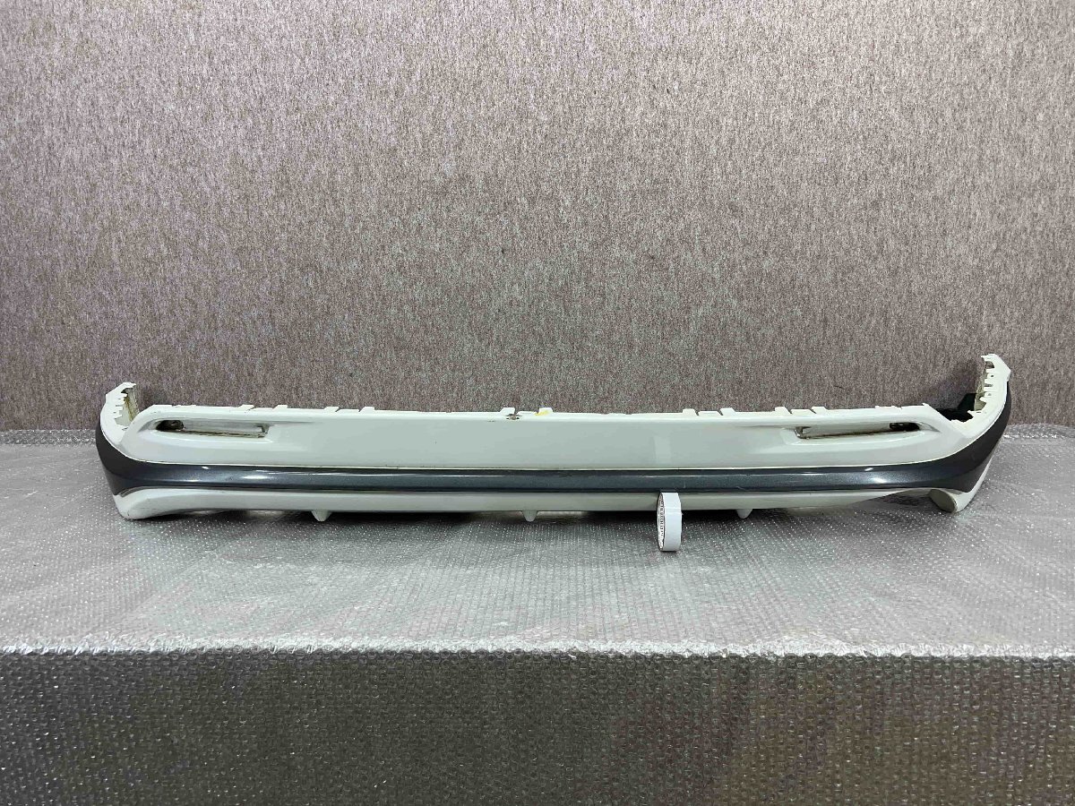 Toyota   Harrier  60 кузов  ZSU60W/AVU65W  оригинальный   задний  спойлер  08158-48070