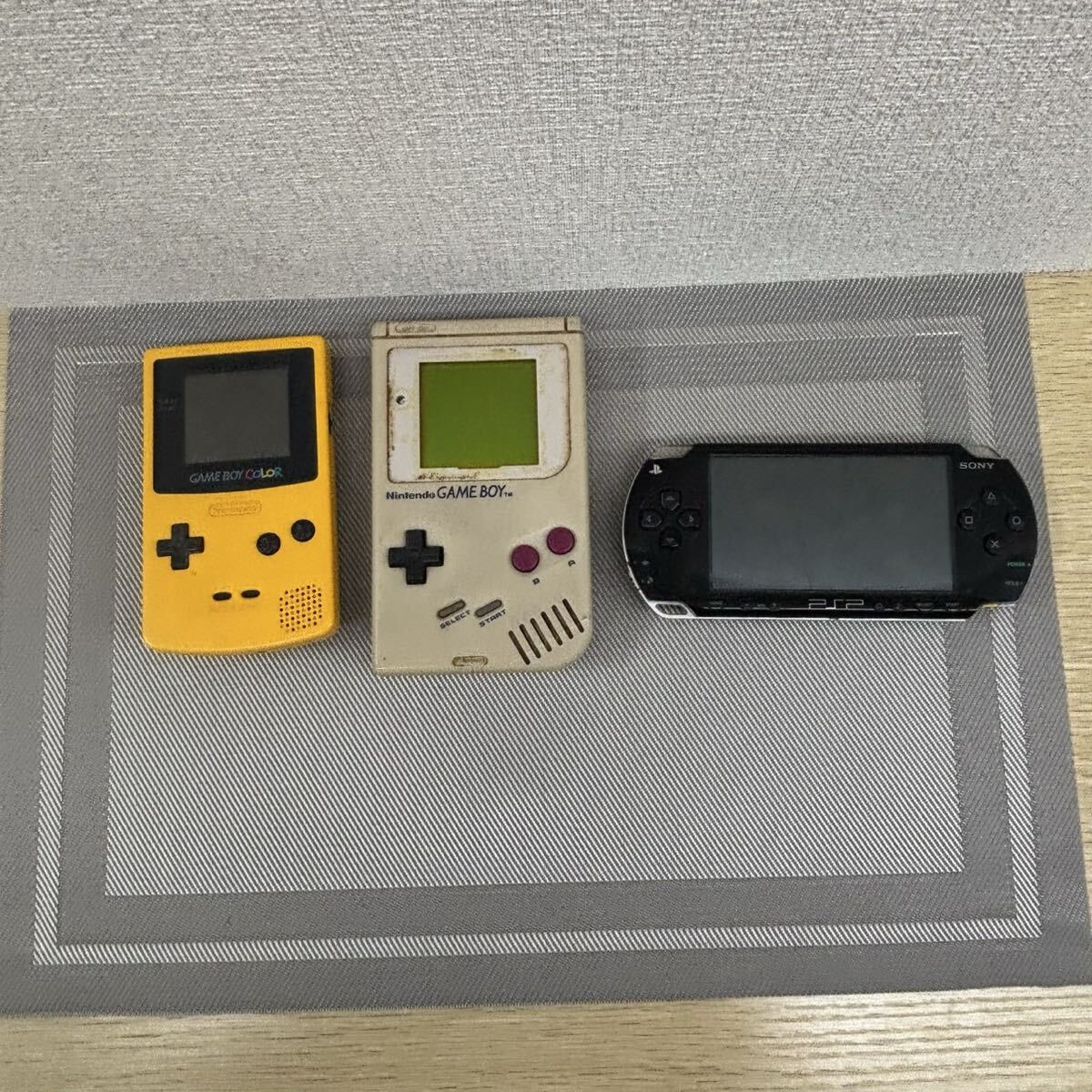 【 товар в состоянии "как есть" 】GAME BOY COLOR PlayStation Portable