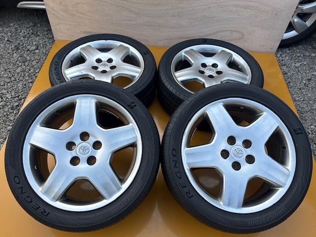 Toyota  30 Celsior  eR Характеристики   оригинальный  18in 7.5J +45 PCD114.3 245/45R18  Brigestone  REGNO UCF30 UCF31  после рестайлинга  модель