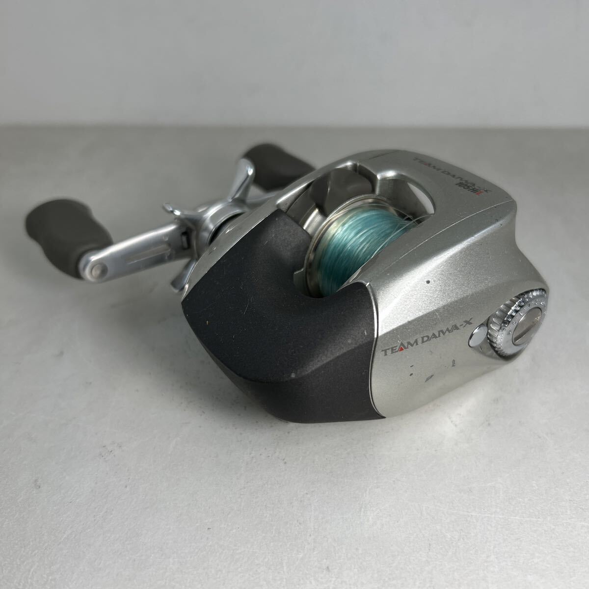 блиц-цена 　 состояние хорошее  　 сделано в Японии 　... классика  　 Daiwa 　 команда   Daiwa 　TD-X 105HL ...　 левый 　 Япония ...
