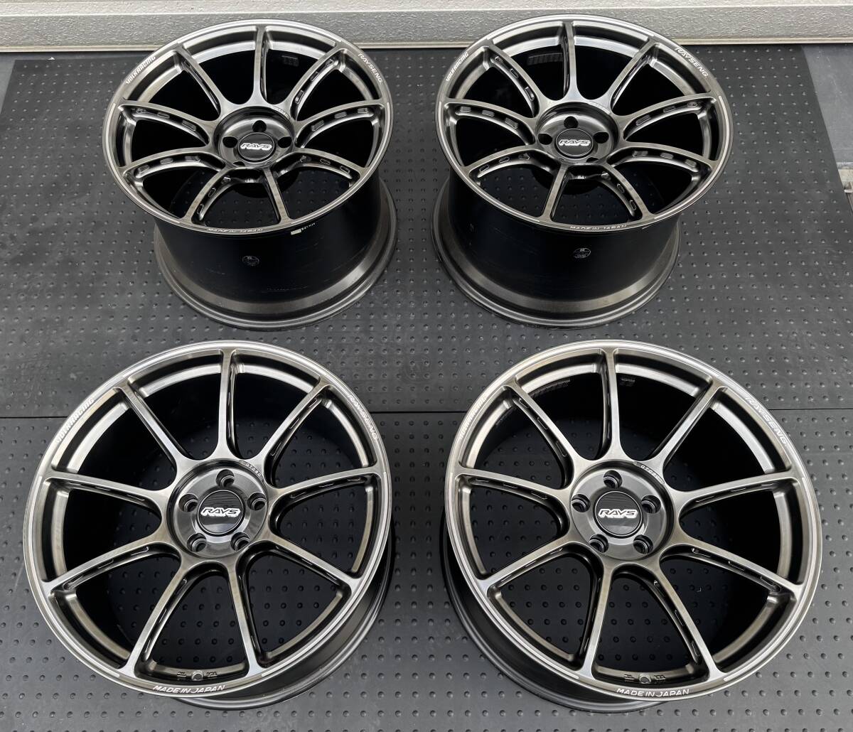 RAYS  Rays  Volk Racing  Volk Racing  VR GT090
