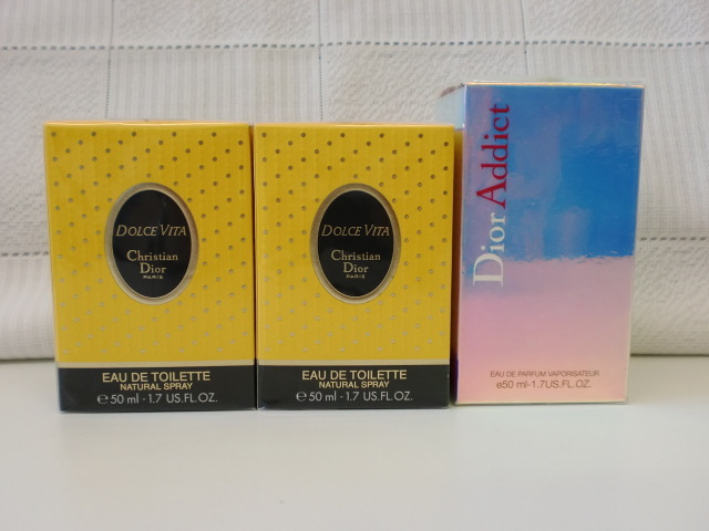 ◆◇ Christian  Dior   Дольче Вита   *  ...　... трещины  *  ... Perfume 　 3 шт     разные ◇◆