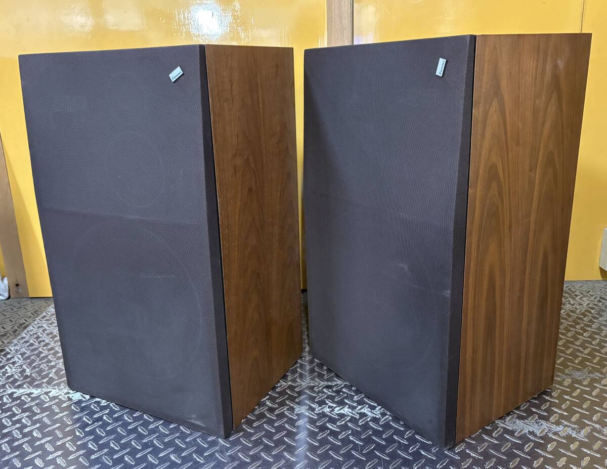 динамик /Sansui( Sansui  электричество  )/SP-511【5842Z】3 способ  *  3 акустическая система    большой размер  полочного типа   товар в состоянии "как есть"   долго хранившийся товар   фотография  смотрите