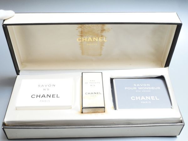 AN276. CHANEL CHANEL   No.5  духи  туалетная вода    мыло  ...  бассейн  ...  3 шт  комплект    подарок  коробка  включено   винтажный    почти   неиспользуемый