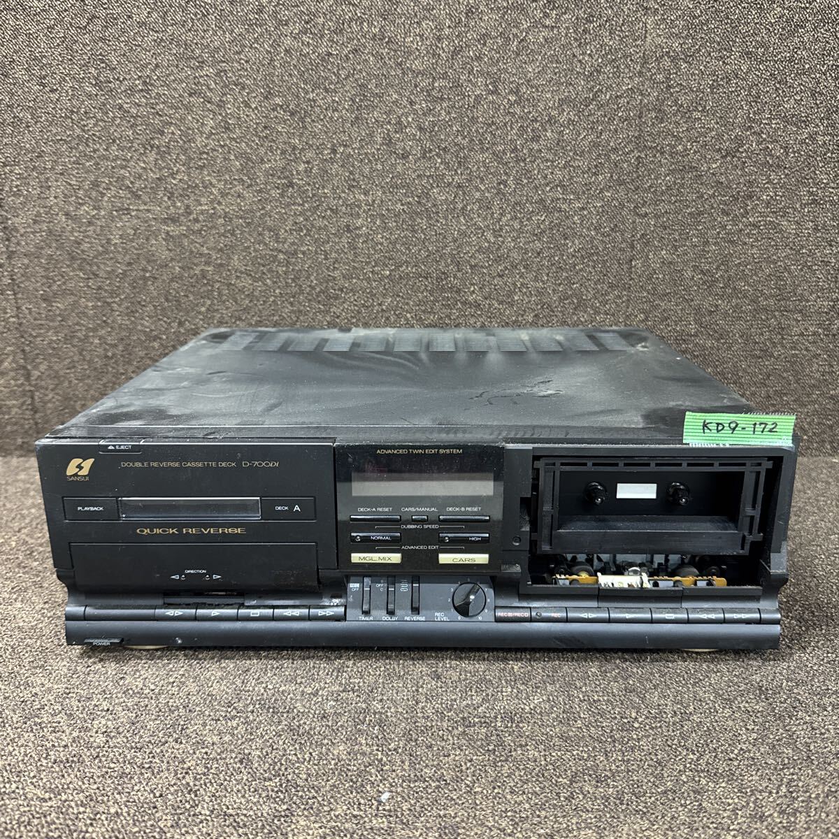 KD9-172  очень дешево   кассетная дека  SANSUI DOUBLE REVERSE CASSETTE DECK D-700Di  на работоспособность не проверялось   подержанный товар  товар в состоянии "как есть"
