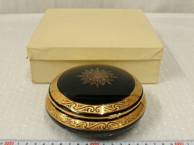 P7217 FM ... Limoges  Франция  ...  золото ... ...  крышка  вещь   бумага  коробка