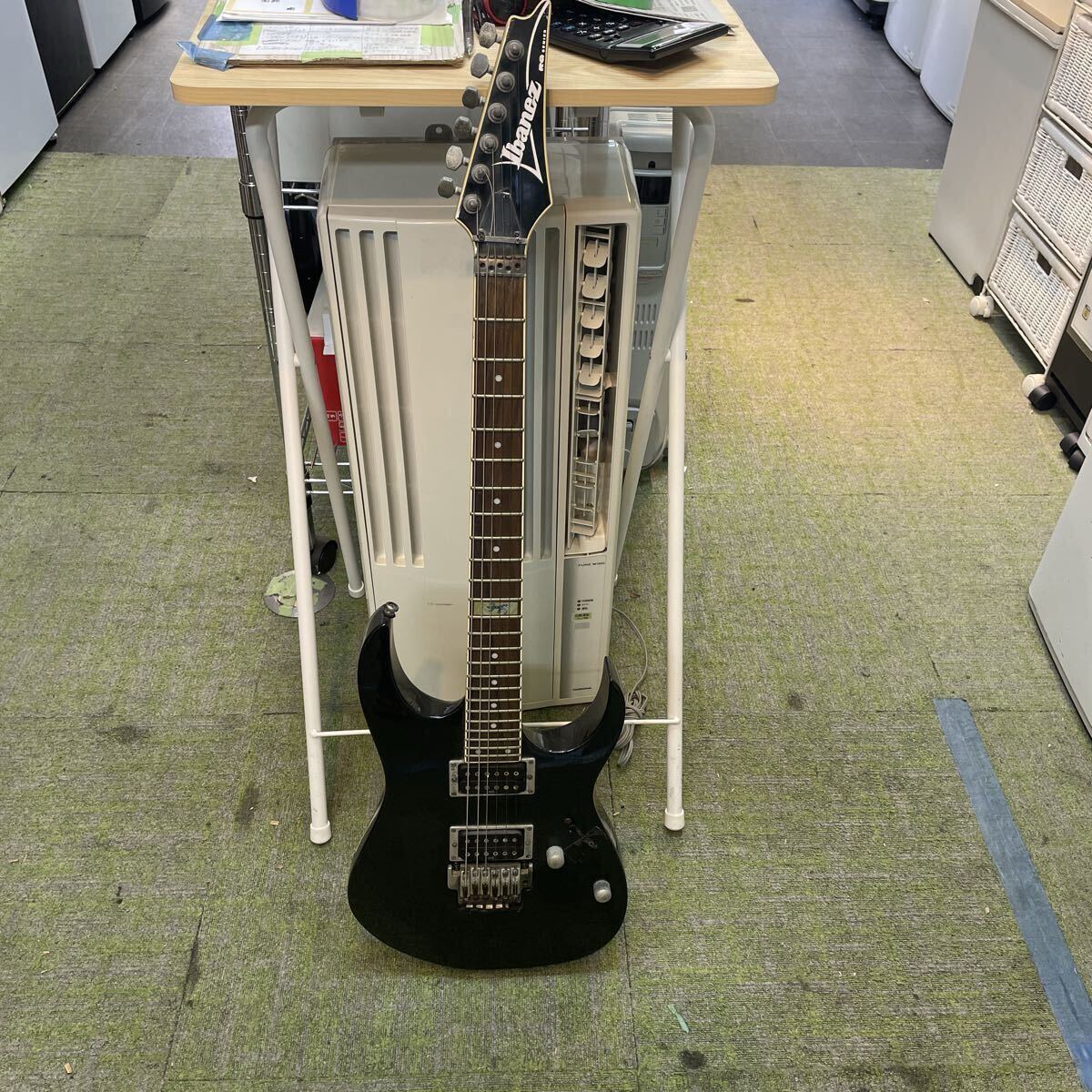 Ibanez RG серия   электро-гитара  черный   товар в состоянии "как есть"