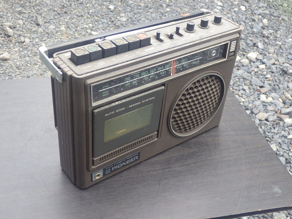 『 Pioner ／PIONEER RK-111 AM／FM радио  включено  кассета  recorder 』 сделано в Японии   магнитола   Сёва  ретро