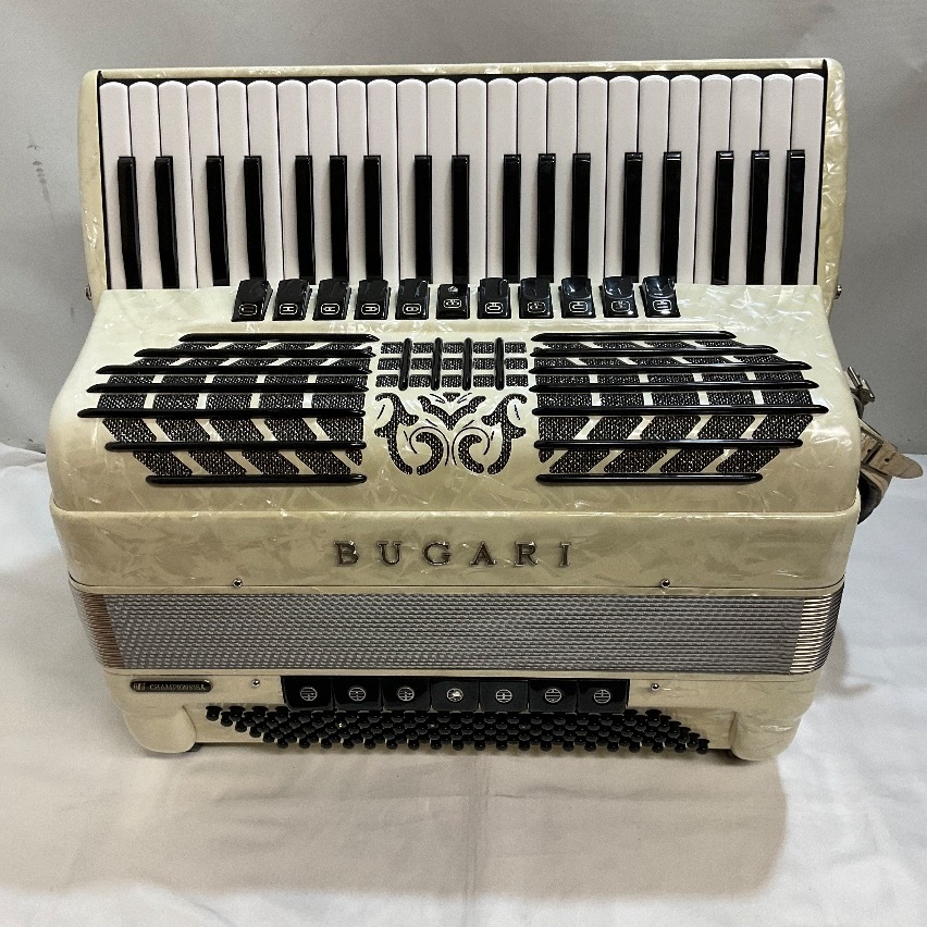 u59366　 подержанный товар 　BUGARI 　model　240 41/120  база Championfisa