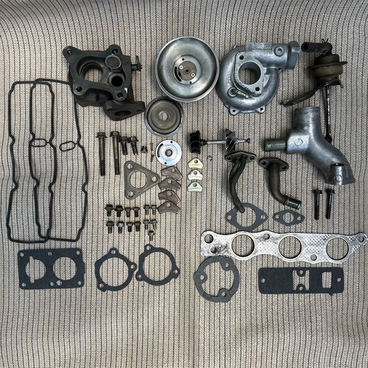 турбина 　f6a ... Work ...　cs22  twin ...　 прокладки 　IHI vz26...　 техобслуживание 　 магазин 　 Suzuki 　 JIMNY   большой