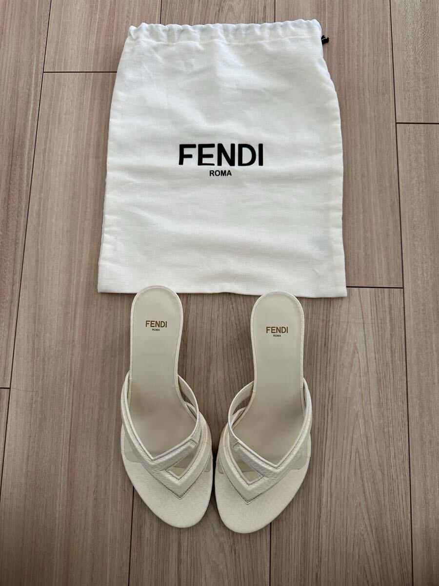 【FENDI】 ...　 неиспользованный товар    сандалии