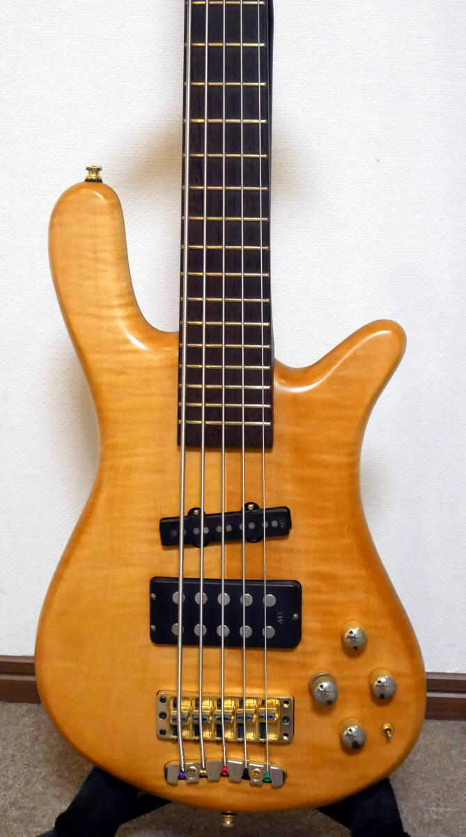 Warwick Streamer Jazzman 5-string 　2007 год 　 Германия  пр-во  　　... состояние  в хорошем состоянии ♪