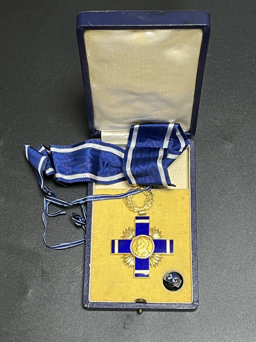 заграница    медаль  　... оба ... страна медаль  　10 буква   медаль  　  значок  ...