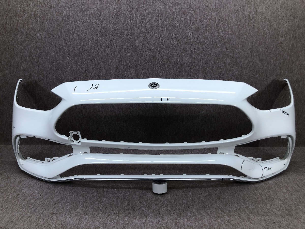 Benz  C класс  W206  оригинальный   передний  бампер  A2068858401