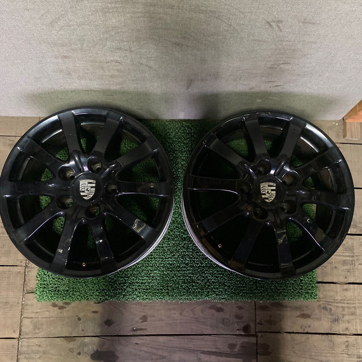 ※ Бали   продажа ...  Porsche   Cayenne  оригинальные диски   17 дюймов  17×7.5J OFF;+53 PCD;130-5H  диаметр центрального отверстия  ; около 73mm  царапины  немного ...  2 штуки    Окинава  *   удаленные острова   отправка   невозможно