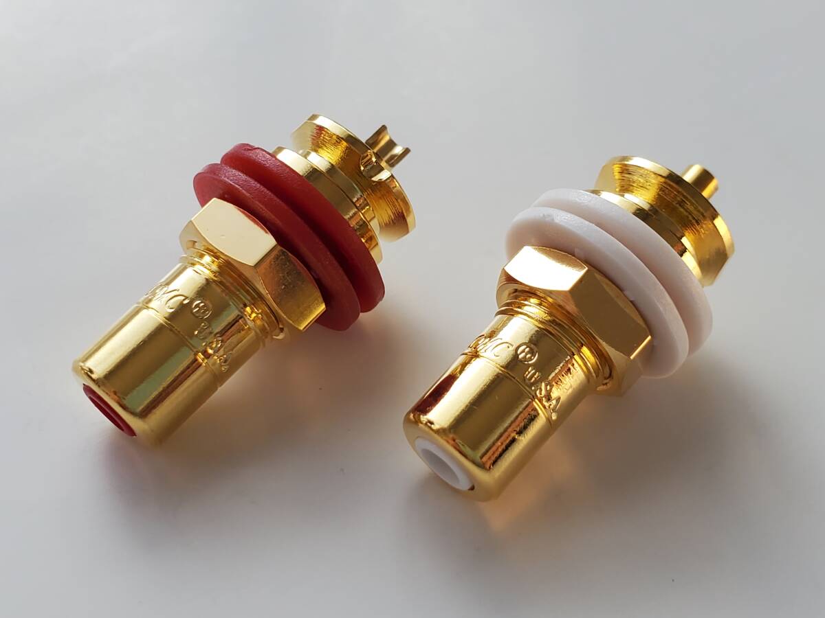 CMC-816-U  красный  белый комплект   RCA вилка  RCA домкрат   RCA клемма    золото   хром   стоимость доставки 180  йен