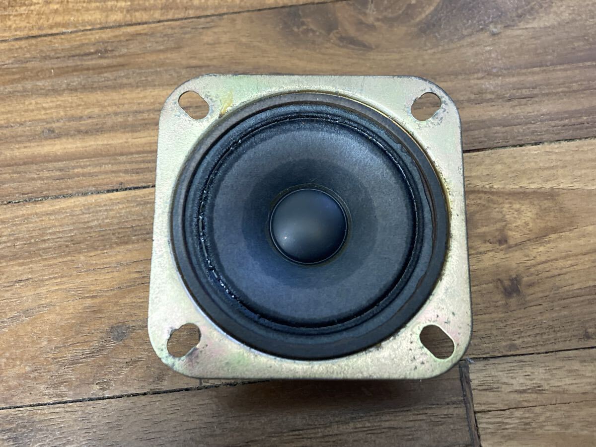 YAMAHA  динамик  JA0560 3W 8Ω J044  на работоспособность не проверялось   продаю как нерабочий