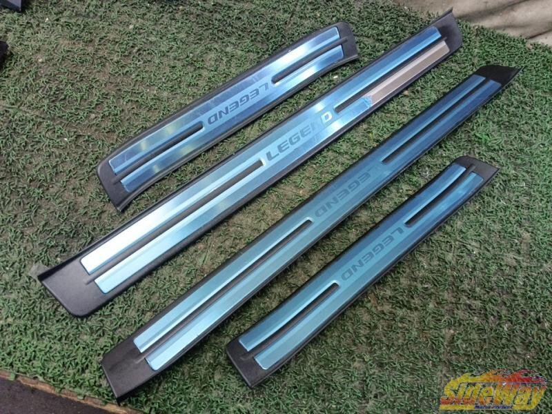 M_... после рестайлинга (KB2) накладка на порог   планка   на 1 машину 【W61H】