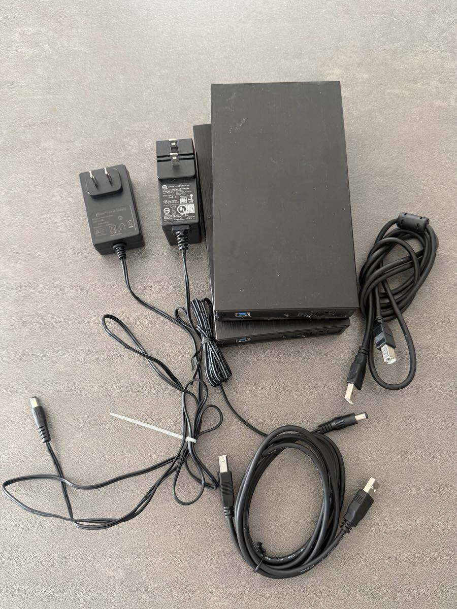 ... включено ...HDD  2шт.  комплект    название модели ...