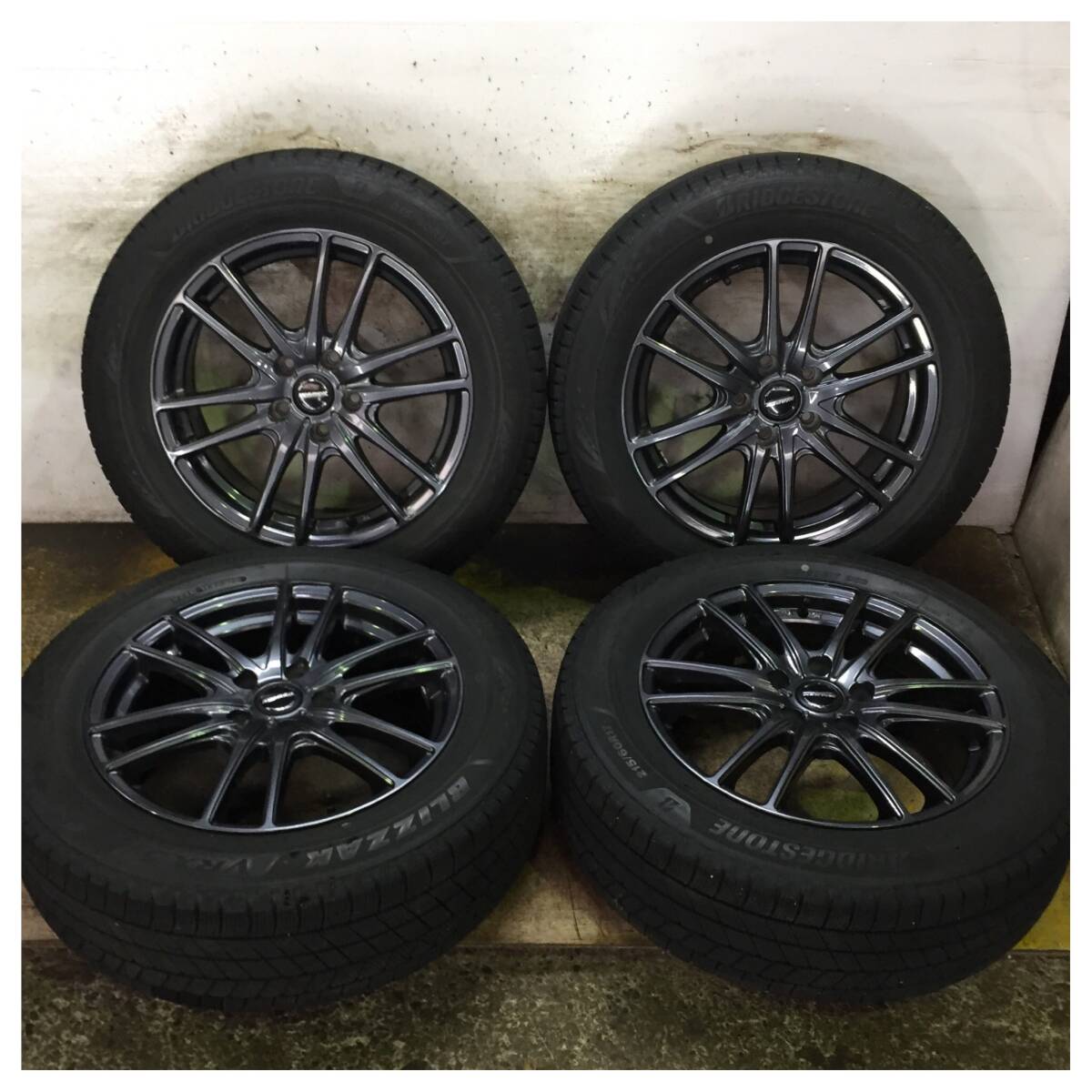 2 BRIDGESTONE BLIZZAK VRX3 215/60R17 2022 год выпуска  8.5... глаза    Estima  C-HR  Alphard   Corolla  крест    Odyssey   легаси   и др. *8364