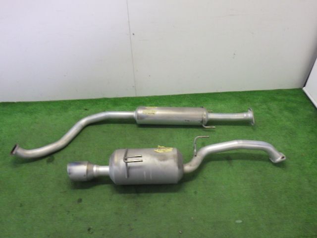 ★ Note   E12  Nismo  S HR16DE MT 2WD★ задний   глушитель   центральный  титан   2шт.   комплект