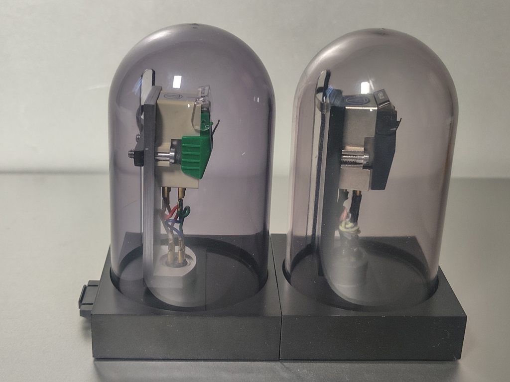 Audio-Technica MM картридж  комплект   AT15Ea AT10  рабочий товар   подставка  чехол  прилагается ...　