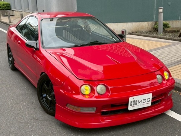 Integra  1.8 Si VTEC  регулировка высоты машины 　 не оригинальный  глушитель 　RECARO2 ножка