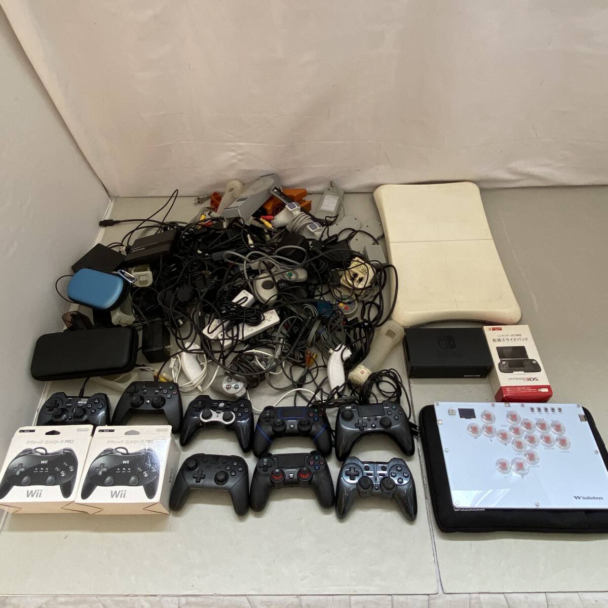 03w25221 【１  йен ～】  продаю как нерабочий    игра   периферийное оборудование   разные 　 рычаг ... контроллер  ... Guilekey/ переключатель   pro ...  остальное