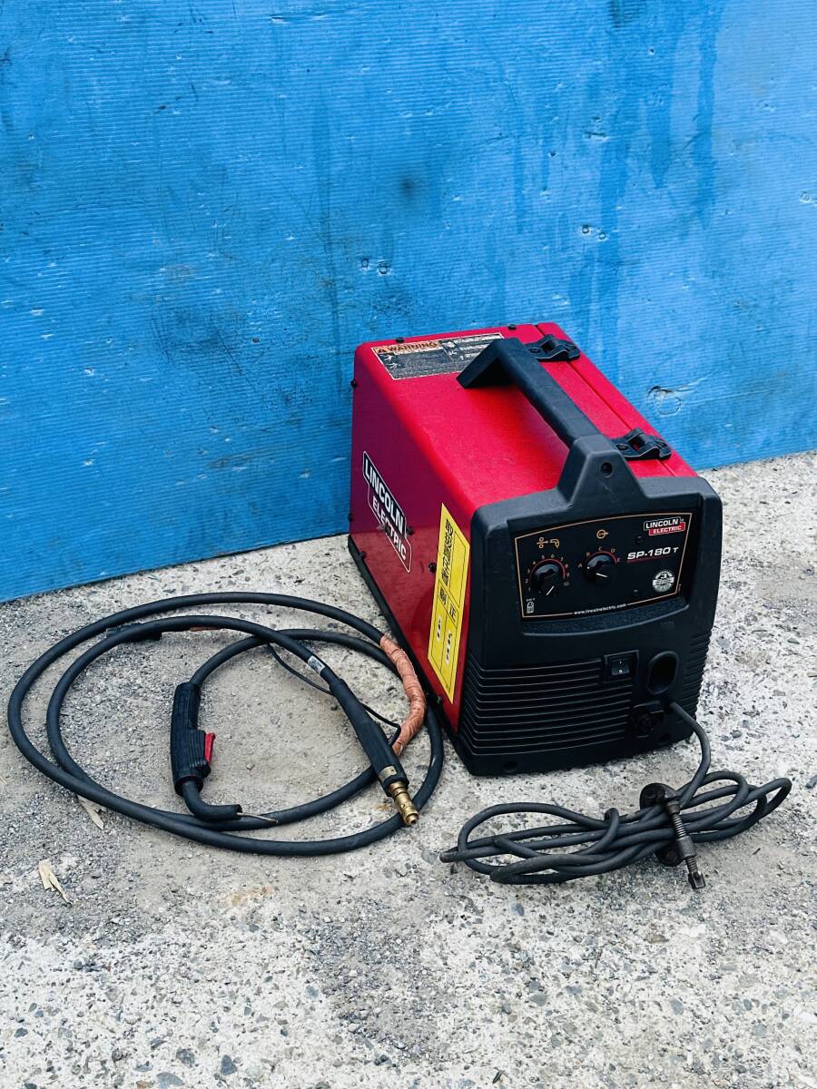 Lincoln Electric SP-180T  половина   автоматически  сварочная машина  MIG/FCAW  проволока ... сварочная машина   проверка включения произведена   внешний вид  товар в хорошем состоянии   передача в текущем состоянии