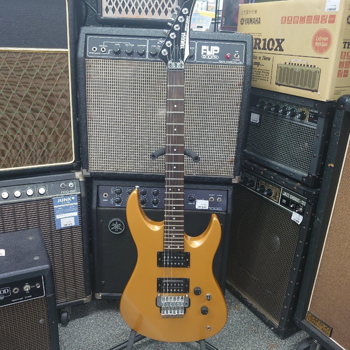 ★ подержанный товар ★YAMAHA★ YAMAHA ★RGX220★ Floyd  роза ★ работоспособность   проблем нет  ★