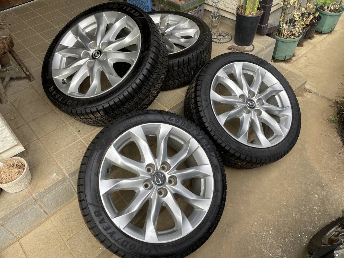 24 год выпуска   GOODYEAR   лед   navi ８ 215/45R18 *   диск  ： Mazda  оригинальный  18 x 7J +50