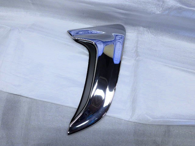S1505　 Corolla  крест  　ZSG10　ZVG11　ZVG15　 Modellista 　 правый 　 бок   дверь  накладка 　MSD16-16003　 неиспользованный товар  　 красивая вещь