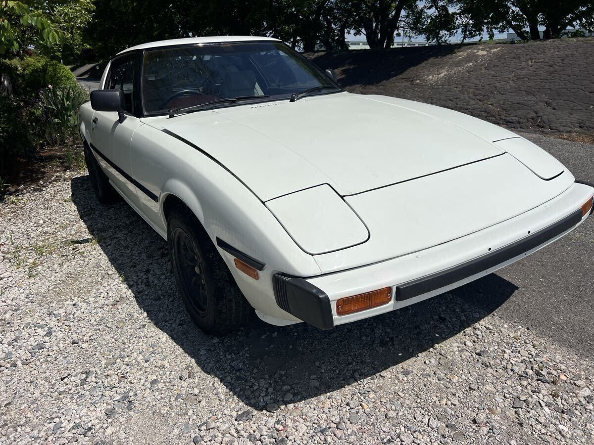 Айчи   с помощью  Mazda  RX-7 SA22C ...  Savanna  RX7  Сёва   старые автомобили   поиск  FC3S FD3S RX3 RX-3  Mazda   скорость  ...  пробег 710000 километр  подставка  　 автомат  автомобиль