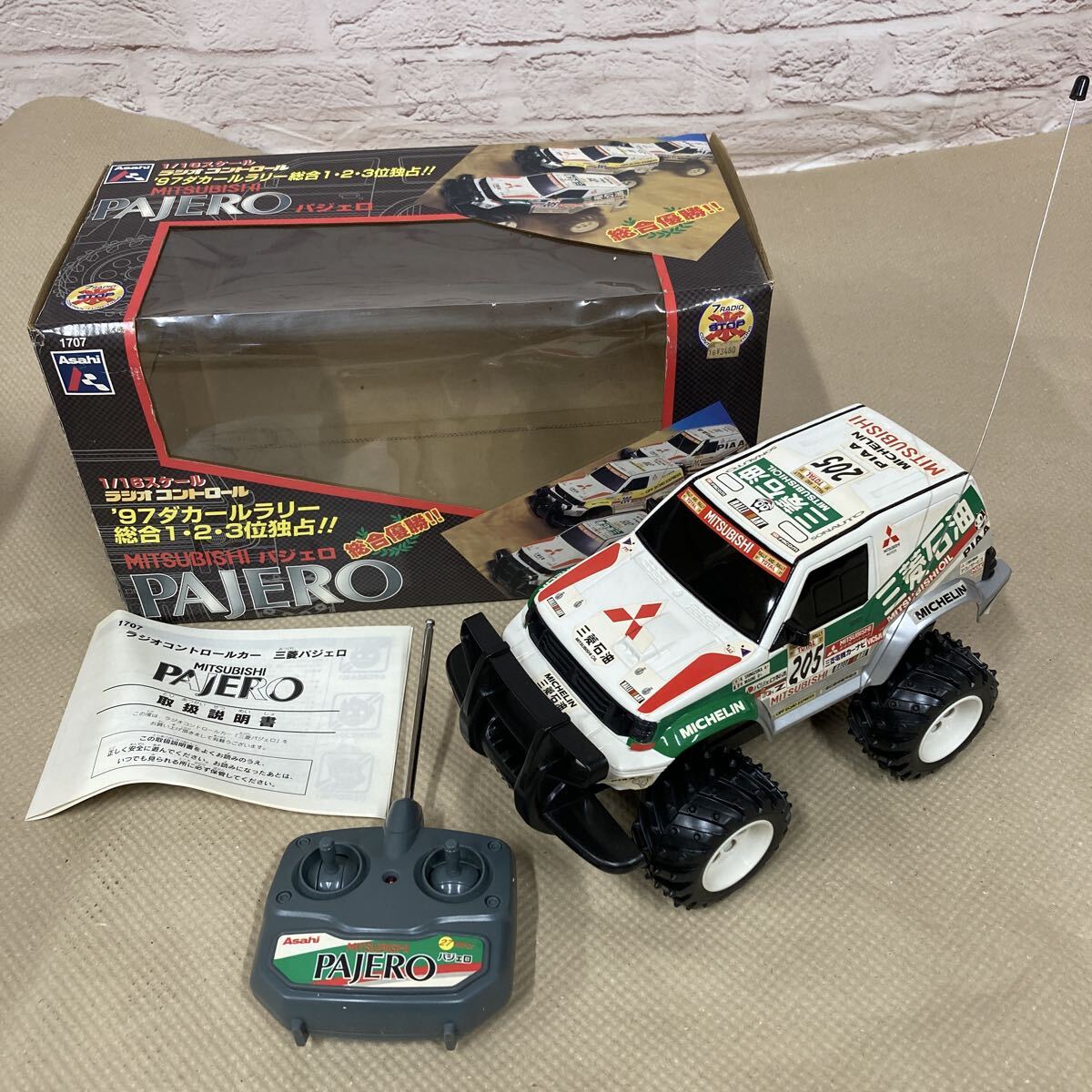 ... 1/16  Mitsubishi 　 Pajero 　 радиоуправление 　1997 год  ... машина ... ...  в настоящее время  вещь   коробка  *  ... включено  ASAHI PAJERO R/C 1-2-3...  воспоминание   модель  　MZ22557