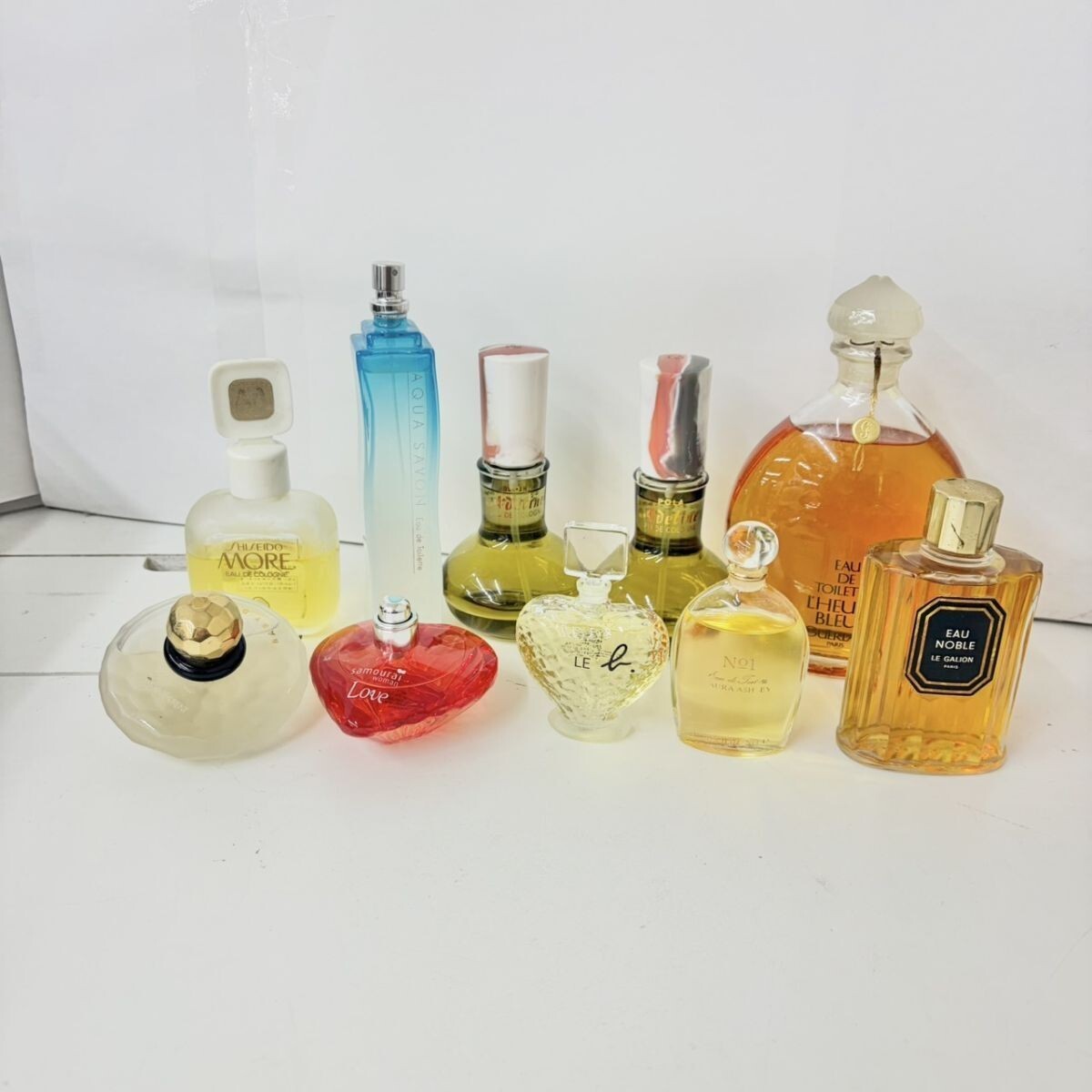 M094-■ ▲  женский   духи   10 предметов в наборе   Shiseido   косметика марки Pola   Guerlain   Aqua ...  Yves Saint Laurent   и тд.  IJ