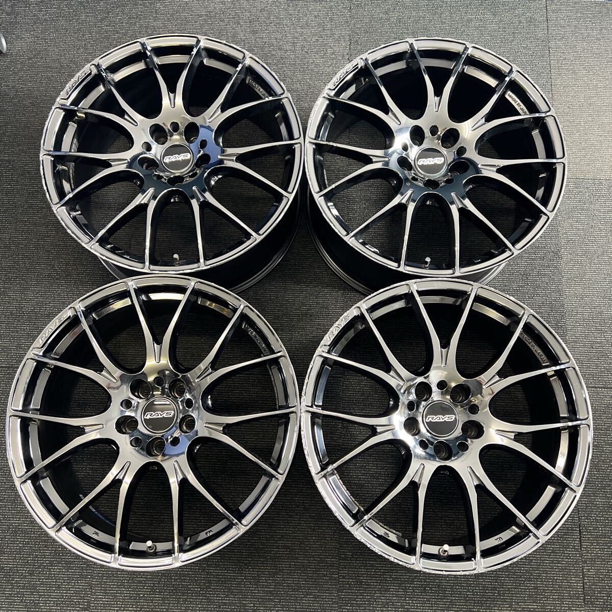 RAYS HOMURA 2×7 19×8.5J+38 5H-114.3  4 штуки  комплект