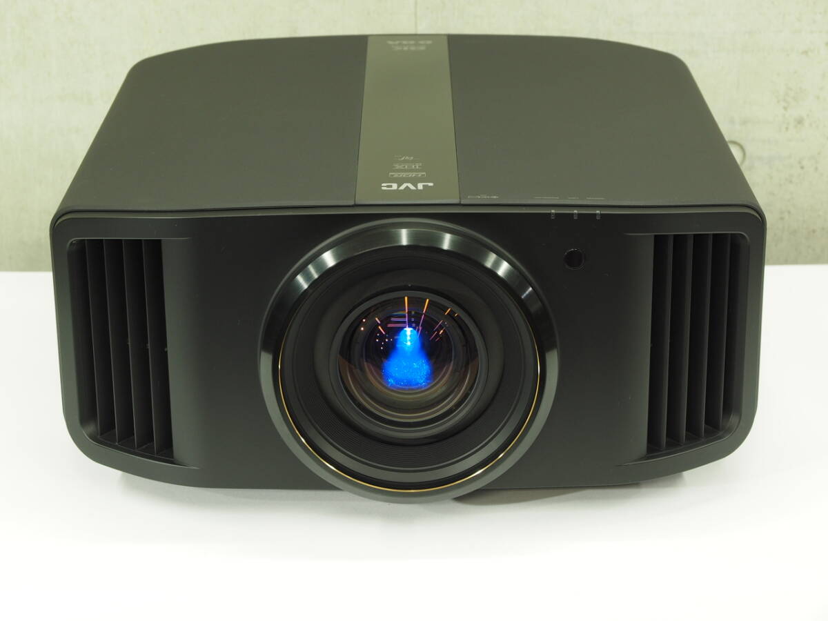 【 качественный товар 】JVC D-ILA DLA-V9R  дом ... проектор    оригинальная коробка   включено  8K/e-shift техника  2200lm 665 время