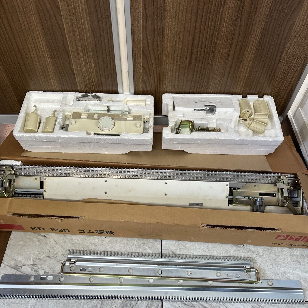 на работоспособность не проверялось  ★  продаю как нерабочий   brother  brother  KR-890  резиновый  вязальная машинка   ремесленный   ручное ремесло   вязальная машинка  21999r