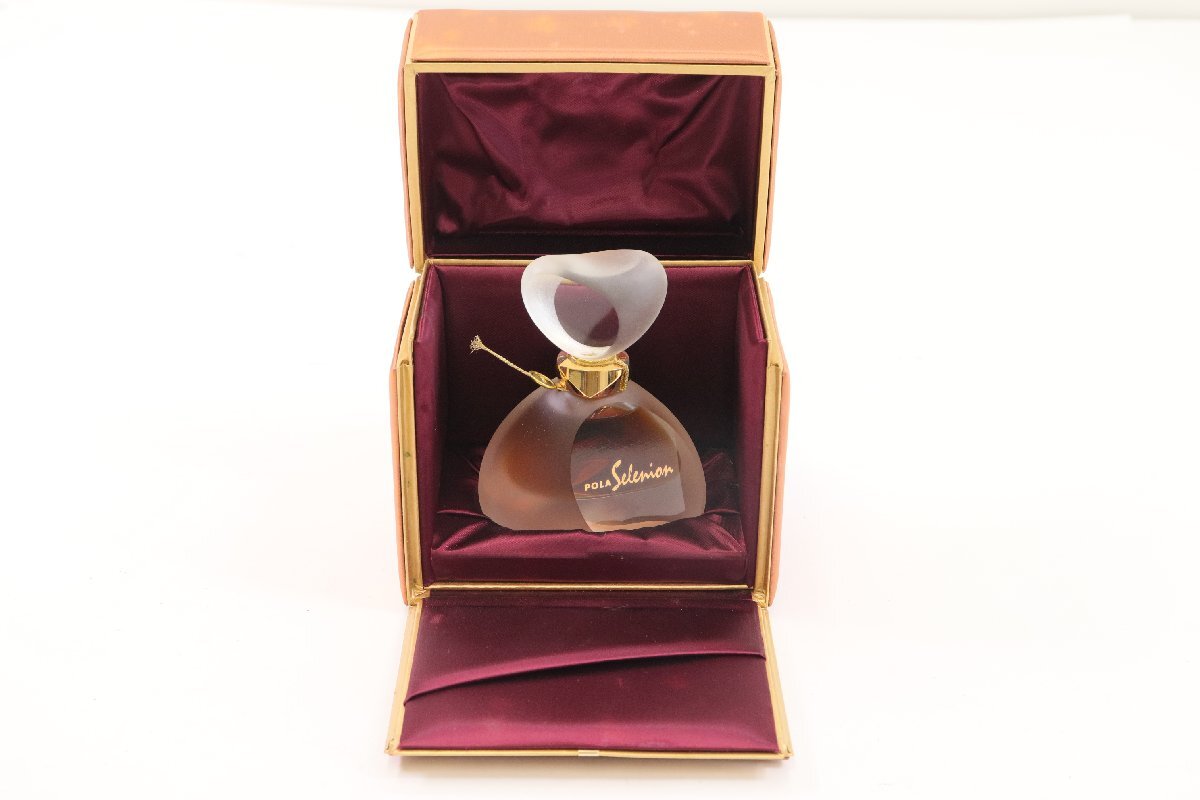 POLA  косметика марки Pola  Selenion  Selenion   30ml  духи  PARFAM  аромат   остаток  90% ...  женский  8157-SM