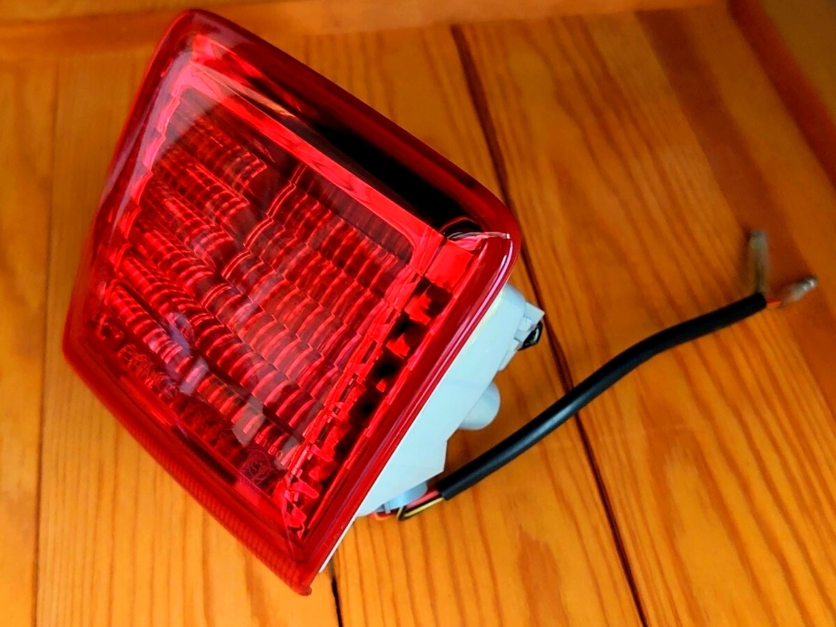 товар в хорошем состоянии  NISSAN  Nissan   оригинальный  детали  ＬＥＤ...  Стэнли  STANLEY P8505 NISMO  задний  туманки  K13  March   Z34  Firelady Z E12  Note    задний  туманки