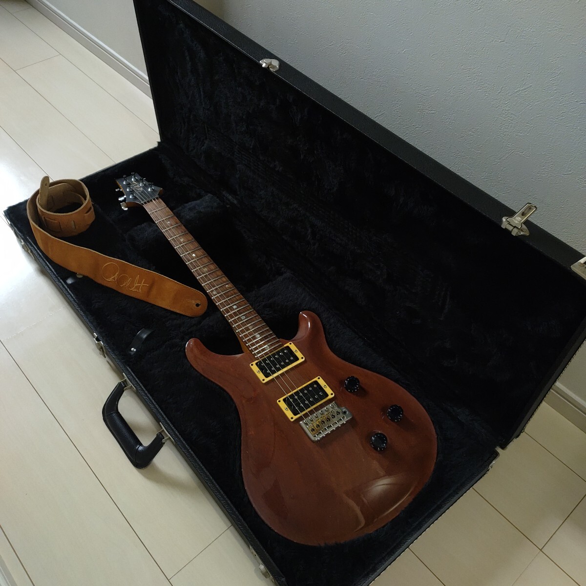 Paul Reed Smith（PRS）CE24　 красное дерево